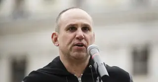 ভারতের সঙ্গে যুক্তরাষ্ট্রের দূরত্ব বাড়ছে ট্রাম্পের অযোগ্যতা ও পাকিস্তানের তোষামোদিতে: মাইকেল রুবিন